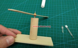 科技作品怎么做飞机 震撼！00后大学生自制“超音速黄蜂“，340kmh破吉尼斯纪录！